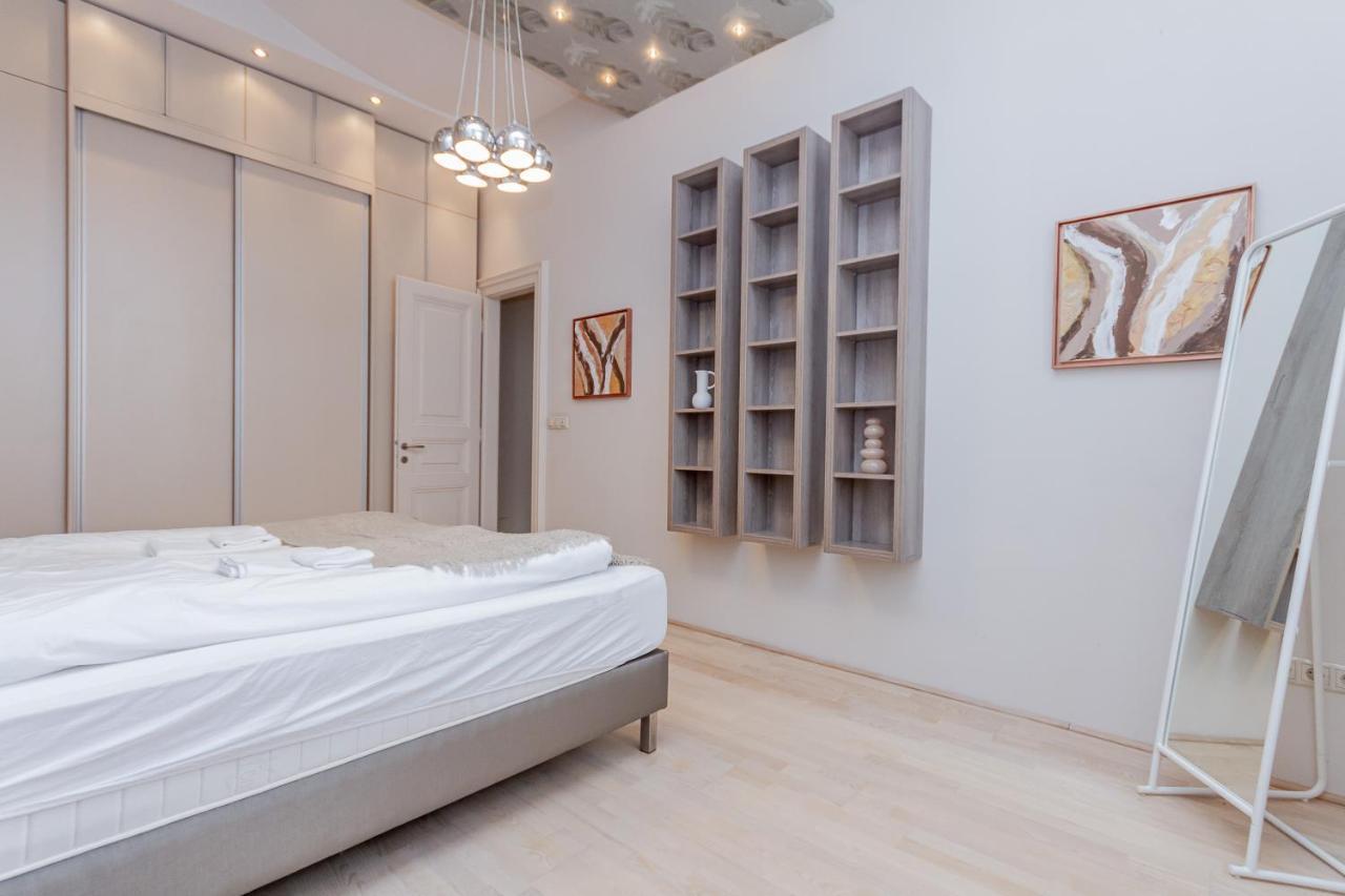 Andrassy Str. Luxury Apartment Budapest Bagian luar foto