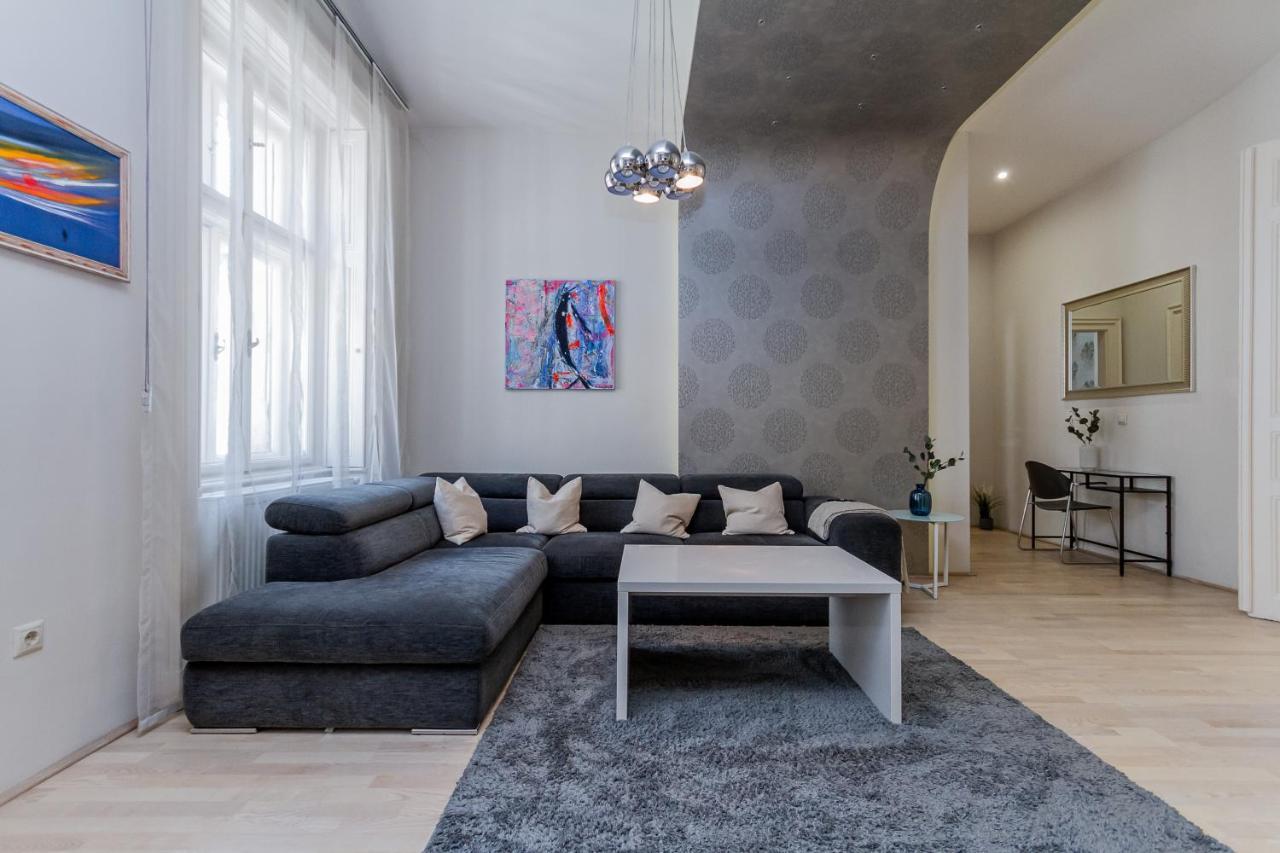 Andrassy Str. Luxury Apartment Budapest Bagian luar foto